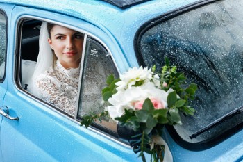 /file/sposi/normal/_pin8622_rit_sposa_sardegna_nozze_fotografo_auto_epoca.jpg